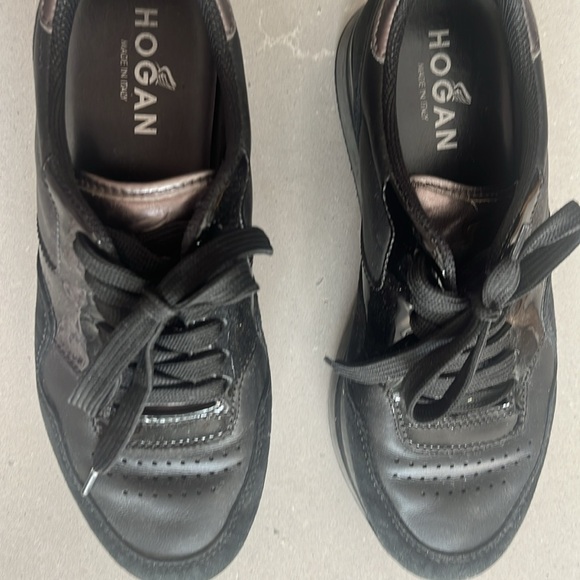 Hogan leather shoes made in Italy- virtually brand new - Picture 2 of 3